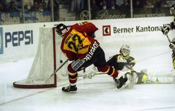 Im Final gegen den SC Bern haben die Fribourger 1992 das Nachsehen.&nbsp;