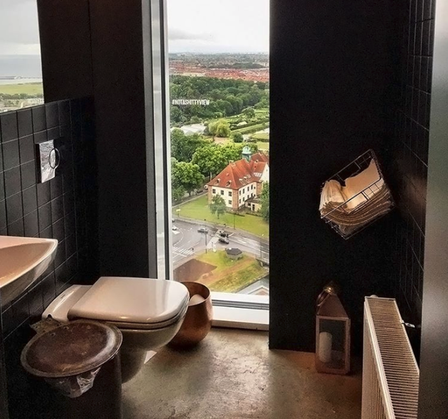 malmö schweden poos with views wc https://www.instagram.com/p/BY1RYESFx8N/?taken-by=poos_with_views