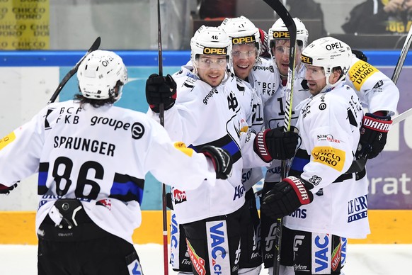 Fribourg&#039;s player Julien Sprunger, Fribourg&#039;s player Matthias Rossi, Fribourg&#039;s player Flavio Schmutz, Fribourg&#039;s player Roman Cervenka and Fribourg&#039;s player Andrei Bykov, fro ...