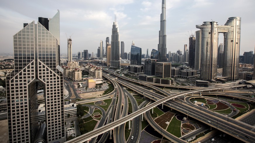 epa08325090 A general view shows deserted streets of Dubai, United Arab Emirates, 26 March 2020. The Ministry of Health and Community Protection and the Ministry of Interior announced on 26 March a th ...