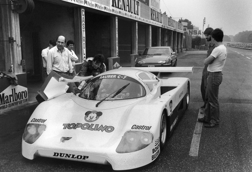 Der Hinwiler Konstrukteur Peter Sauber testet im Hinblick auf das 24-Stunden-Rennen von Le Mans auf der Rennstrecke von Monza sein neustes Modell, den &#039;Sauber-C-7&#039; mit dem Maskottchen-Namen  ...