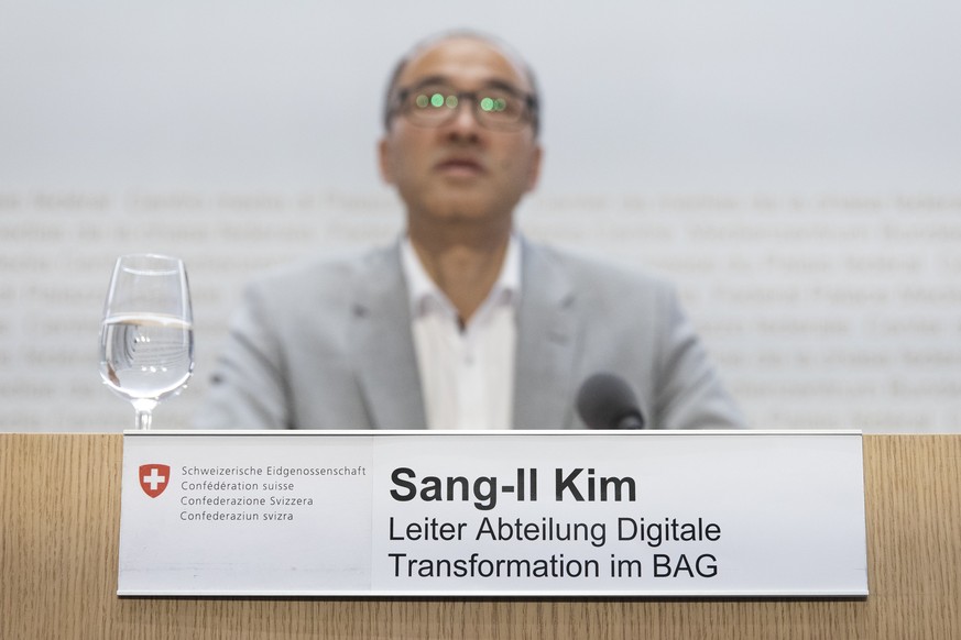Sang-Il Kim, Leiter Abteilung digitale Transformation BAG, spricht waehrend einer Medienkonferenz ueber die Lancierung der SwissCovid App und das Vollzugsmonitoring COVID-19, am Donnerstag, 25. Juni 2 ...