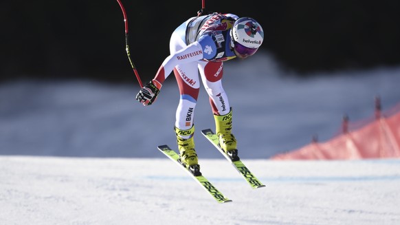 epa08957467 Urs Kryenbuehl of Switzerland in action during the men&#039;s Downhill race of the FIS Alpine Skiing World Cup event in Kitzbuehel, Austria, 22 January 2021. EPA/CHRISTIAN BRUNA