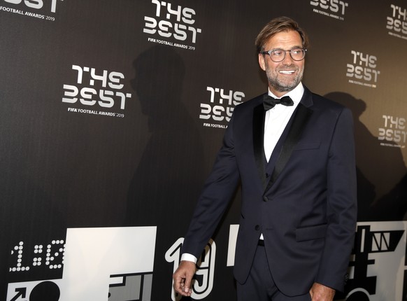 Liverpool manager Juergen Klopp arrives to attend the Best FIFA soccer awards, in Milan&#039;s La Scala theater, northern Italy, Monday, Sept. 23, 2019. Netherlands defender Virgil van Dijk is up agai ...