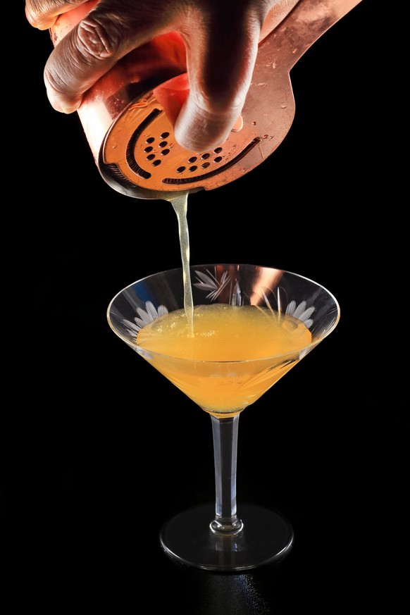 bee&#039;s knees cocktail drink trinken alkohol gin zitronensaft honig prohibition ära
