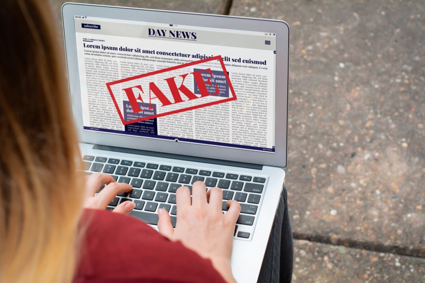 Fake News Symbolbild