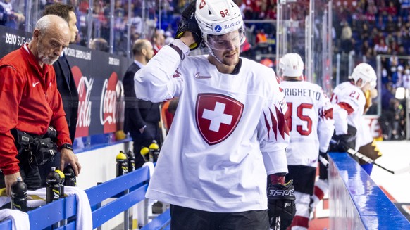 epa07595035 Switzerland&#039;s Gaetan Haas reacts after losing the IIHF World Championship quarter final ice hockey match between Canada and Switzerland at the Steel Arena in Kosice, Slovakia, 23 May  ...