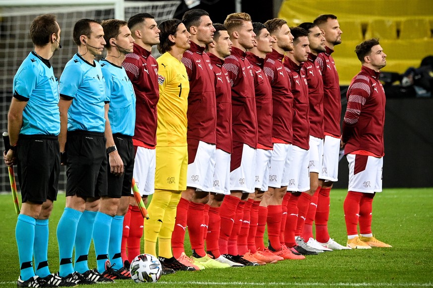 epa08741569 Switzerland?s starting eleven poses prior to the UEFA Nations League group stage, league A, group 4 soccer match between Germany and Switzerland in Cologne, Germany, 13 October 2020. EPA/S ...