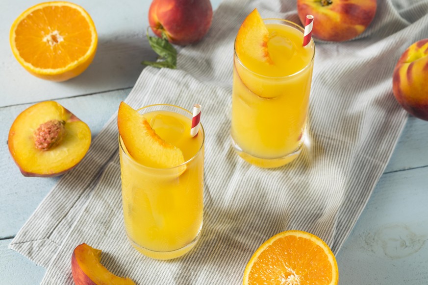 Fuzzy Navel Cocktail Peachtree Orangensaft trinken alokohol drinks