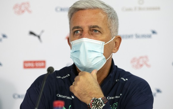 epa08723613 Switzerland&#039;s head coach Vladimir Petkovic speaks to the media during a press conference one day before an international friendly test match against Croatia, at the Kybunpark stadium  ...