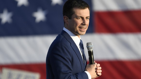 Democratic presidential candidate former South Bend, Ind., Mayor Pete Buttigieg speaks at a campaign stop in Arlington, Va., Sunday, Feb. 23, 2020. (AP Photo/Susan Walsh)
Pete Buttigieg