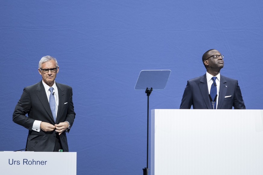 Tidjane Thiam, CEO of Switzerland&#039;s second biggest bank Credit Suisse (CS), right, speaks next to Urs Rohner, president of the board, left, during the general assembly at the Hallenstadion in Zur ...