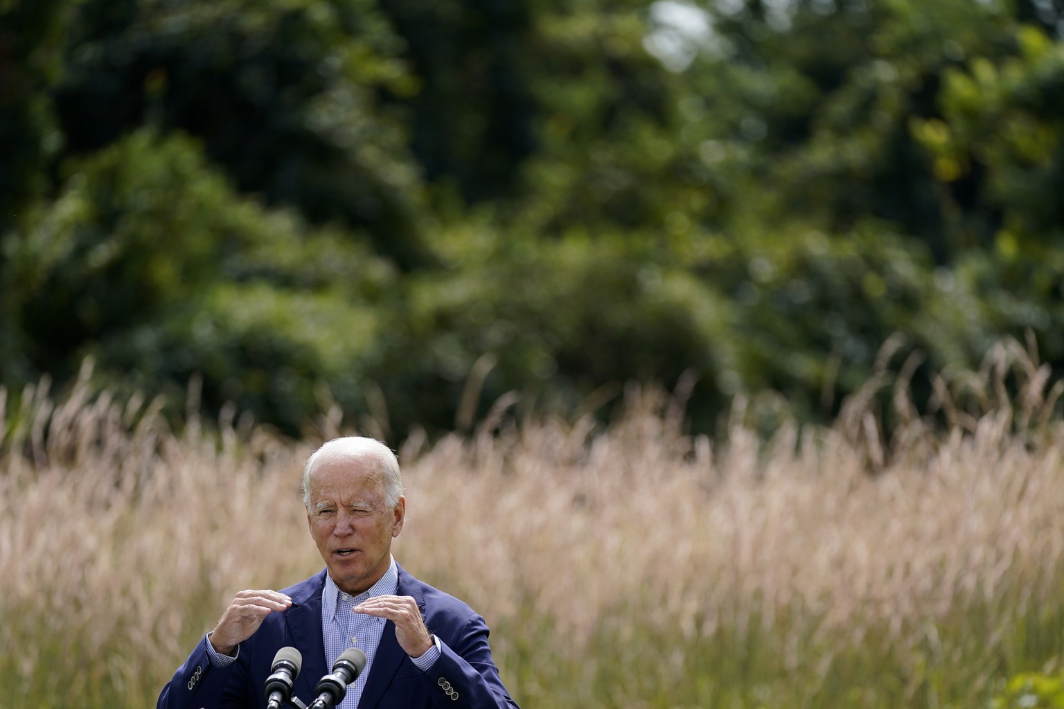 Democratic presidential candidate and former Vice President Joe Biden speaks about climate change and wildfires affecting western states, Monday, Sept. 14, 2020, in Wilmington, Del. (AP Photo/Patrick  ...