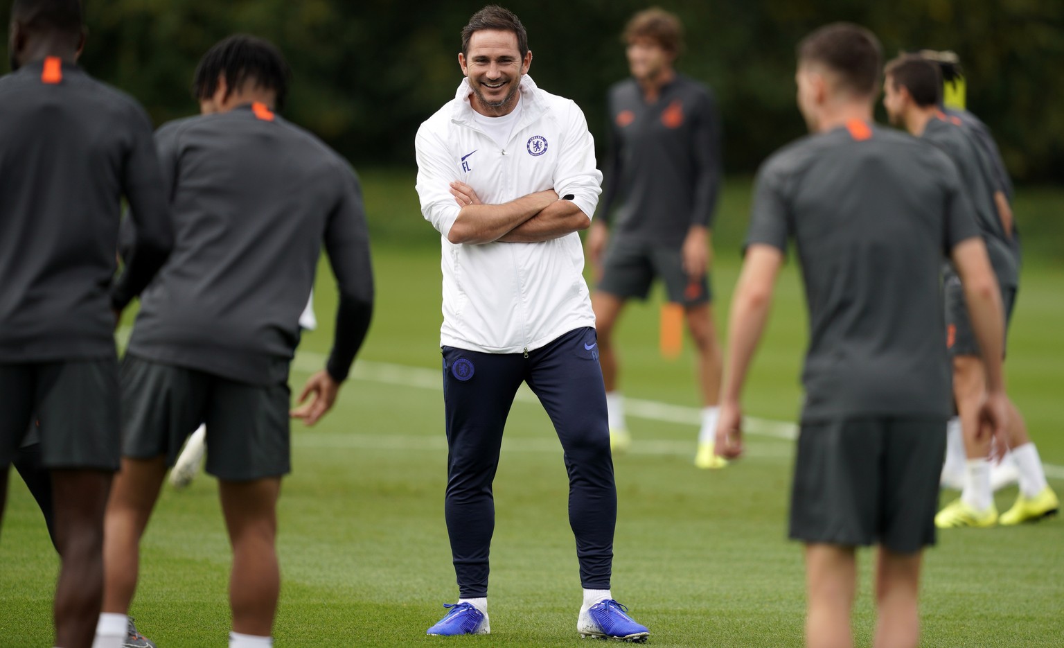 epa07846432 Chelsea&#039;s manager Frank Lampard at a training session at Chelsea&#039;s training ground in Cobham, London, Britain, 16 September 2019. Chelsea play Valencia in the UEFA Champions Leag ...