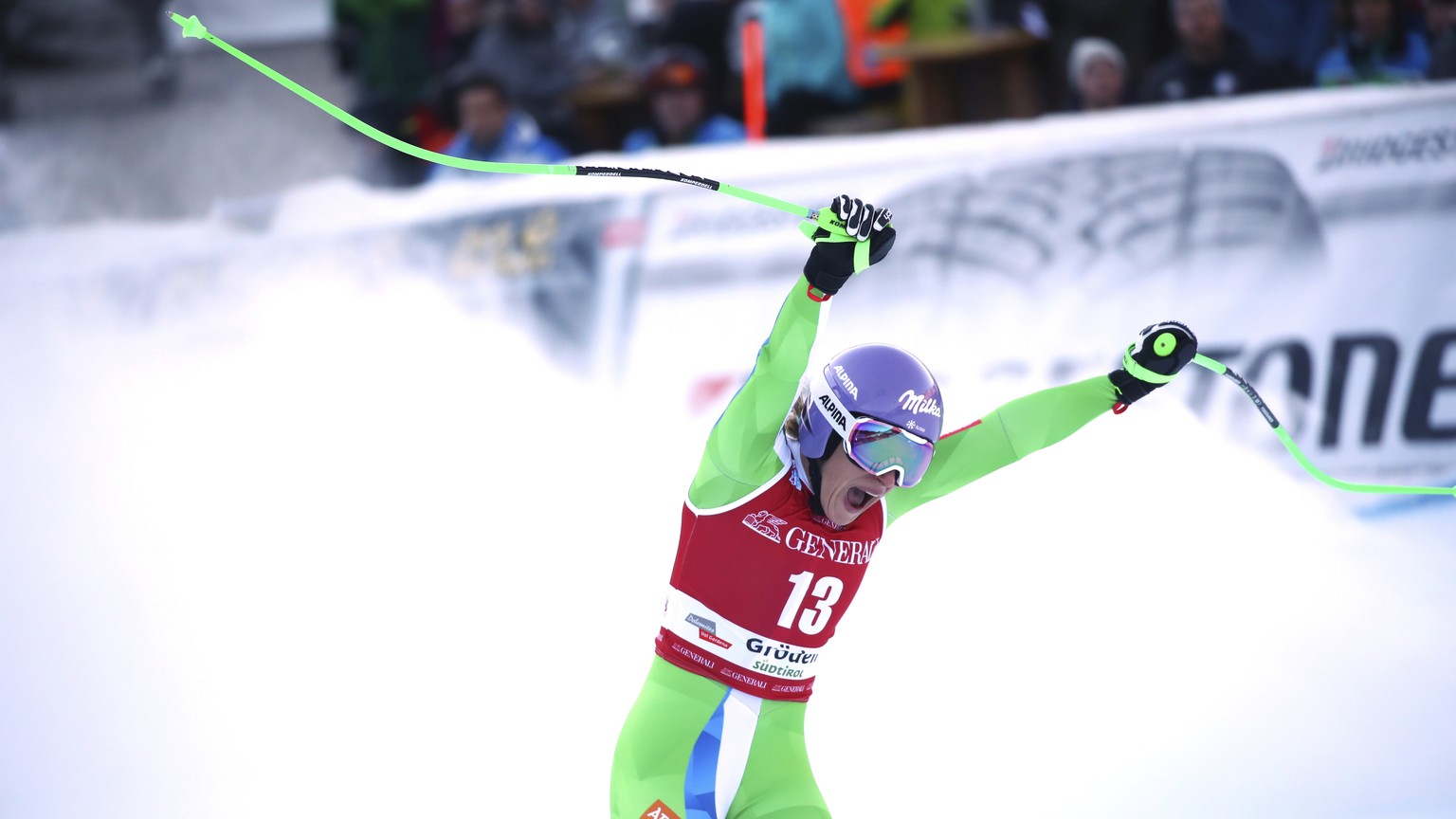 Slovenia&#039;s Ilka Stuhec celebrates at the finish area during a ski World Cup Women&#039;s Downhill, in Val Gardena, Italy, Tuesday, Dec. 18, 2018. (AP Photo/Alessandro Trovati)