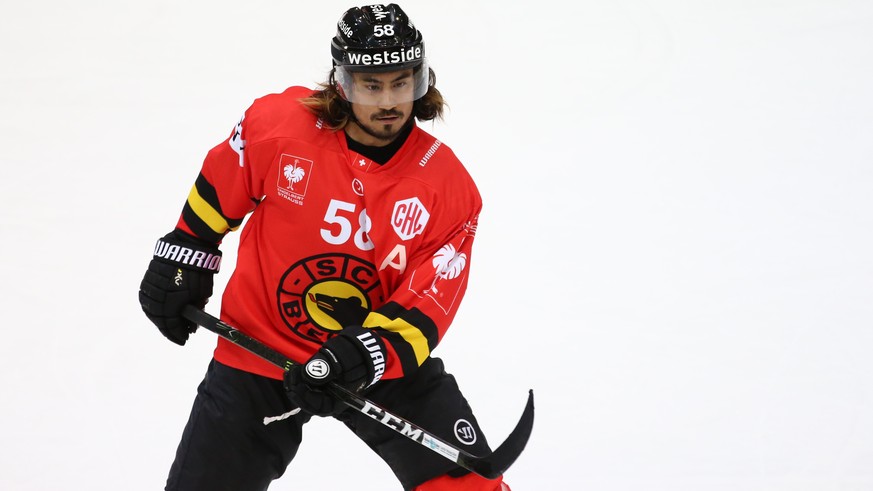 SCB&#039;s Eric Blum in action during the Champions Hockey League group F match between Switzerland&#039;s SC Bern against Czech Republic&#039;s Mountfield Hradec Kralove in Bern, Switzerland, on Tues ...