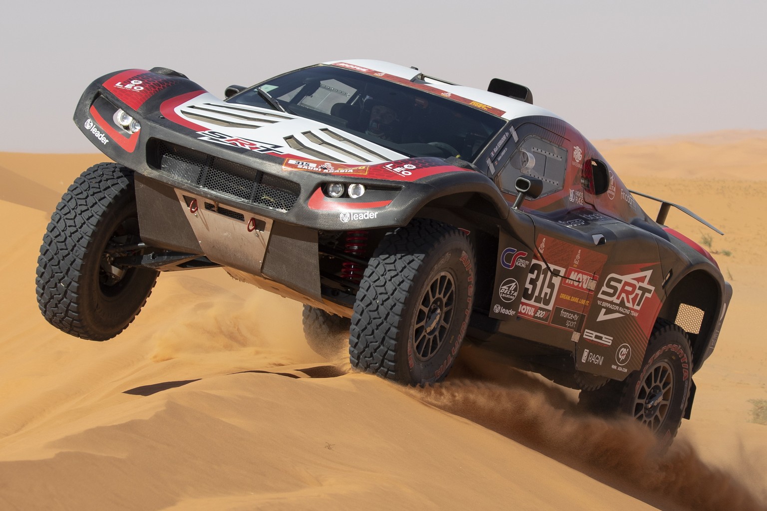 epa08117207 French Mathieu Serradori (SRT Racing) drives his Buggy Century during stage six of the Rally Dakar 2020 from Ha&#039;il to Riyadh in Saudi Arabia, 10 January 2020. EPA/ANDRE PAIN