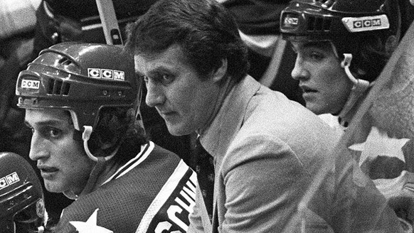 USA coach Herb Brooks, center, looks on from the bench during the closing minutes of the semifinal game against the USSR at the 1980 Winter Olympic Games, in a Feb. 22, 1980 photo, in Lake Placid, N.Y ...