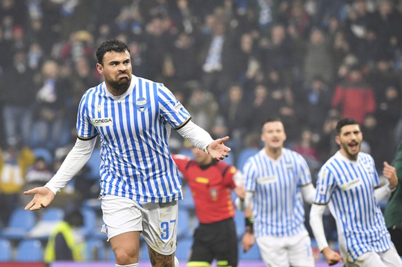 Spal&#039;s Andrea Petagna celebrates after scoring his side&#039;s first goal on a penalty kick during the Italian Serie A soccer match between Spal and Bologna at the Paolo Mazza stadium in Ferrara, ...