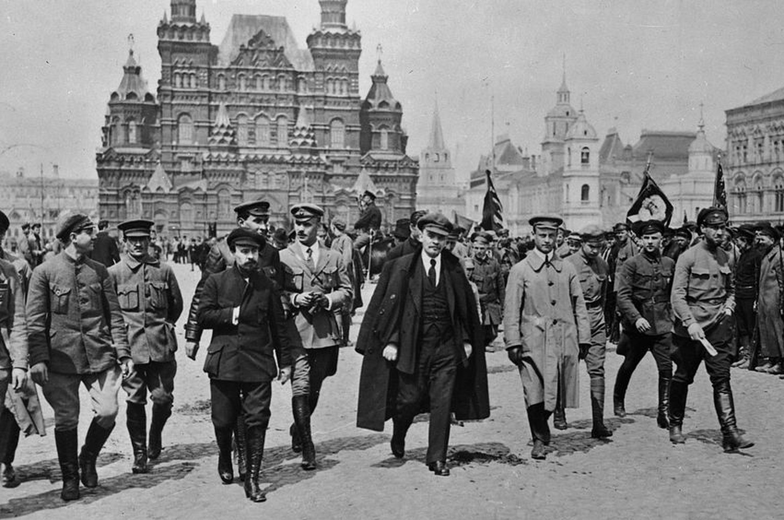 Lenin 1919 auf dem Roten Platz in Moskau