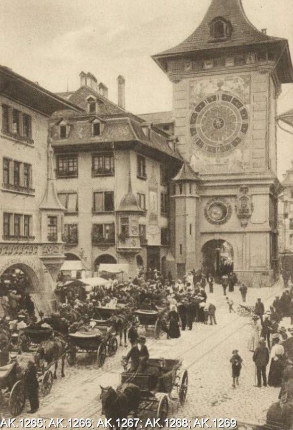 Swisshistory Bern
Titel:	Bern: Zytglogge; Bim Zytglogge 1-3; Hotelgasse 2; Kramgasse 87; Altstadt (untere) -- Tourismus; Transport, Verkehr; Kutsche
Entstehungszeitraum:	vor 09.10.1909