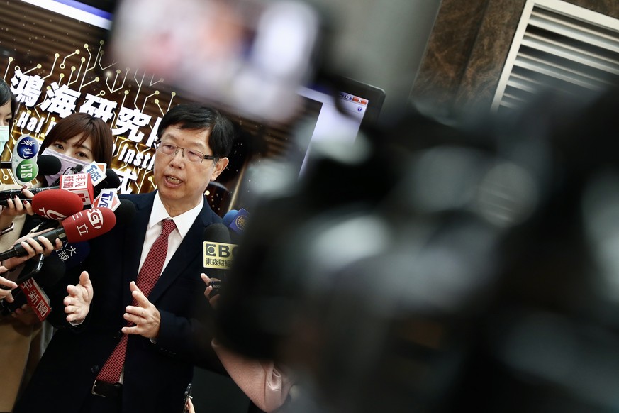 epa08918175 Young Liu, chairman of Foxconn Technology Group (Hon Hai Precision Industry Co. Ltd.), speaks to the press during the ceremonial opening of Foxconn Research institute in Taipei, Taiwan, 04 ...