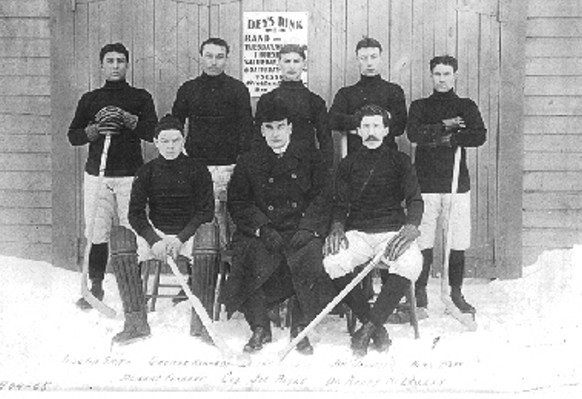 Die Dawson City Nuggets, die versuchen, den Stanley Cup zu holen.