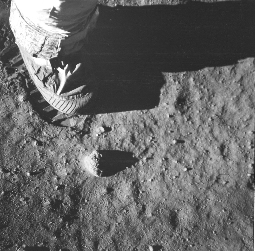 Mondlandung Apollo 11, 20. Juli 1969, Fussabdruck