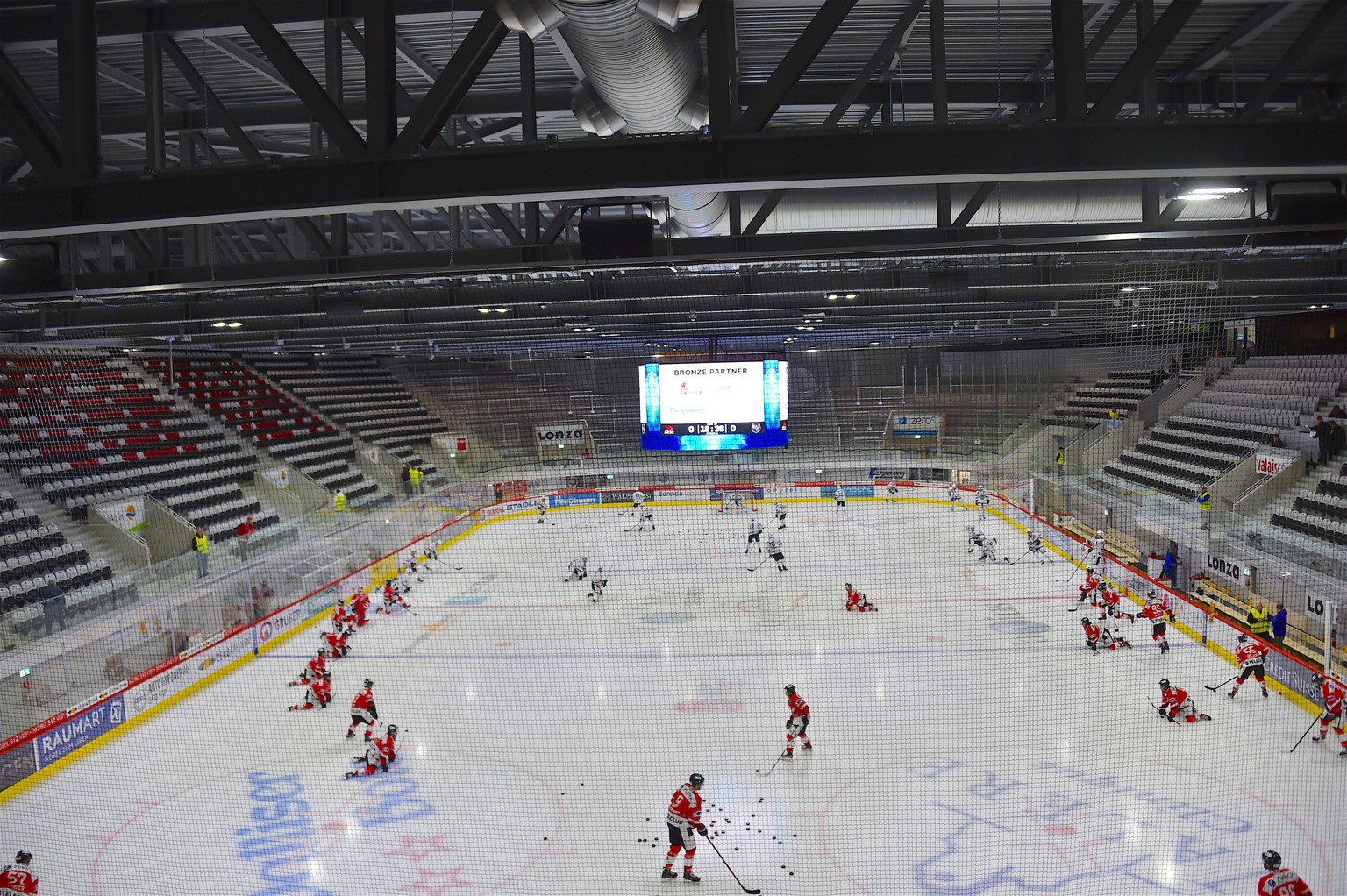 10.09.2019; Visp; Eishockey Schweizer Cup - EHC Visp - HC Chaux-de-Fonds; Lonza Arena (Frederic Dubuis/Imago) VISP - CHAUX-DE-FONDS Imag