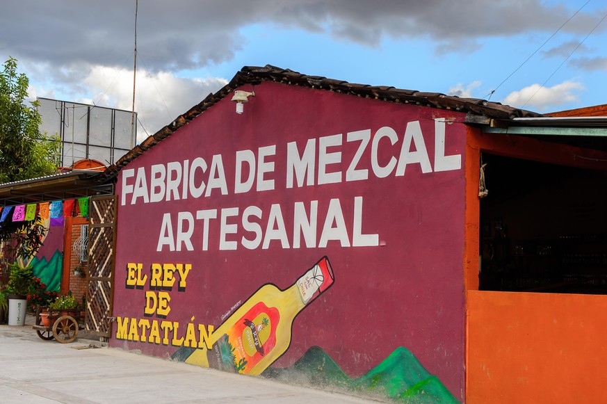 fabrica de mezcal artesanal OAXACA, MEXICO - OCT 31, 2016: Fabric of Mezcal called El Rey de Matatlan (near Oaxaca, Mexico), which produces a distilled alcoholic beverage from any type of agave, the p ...