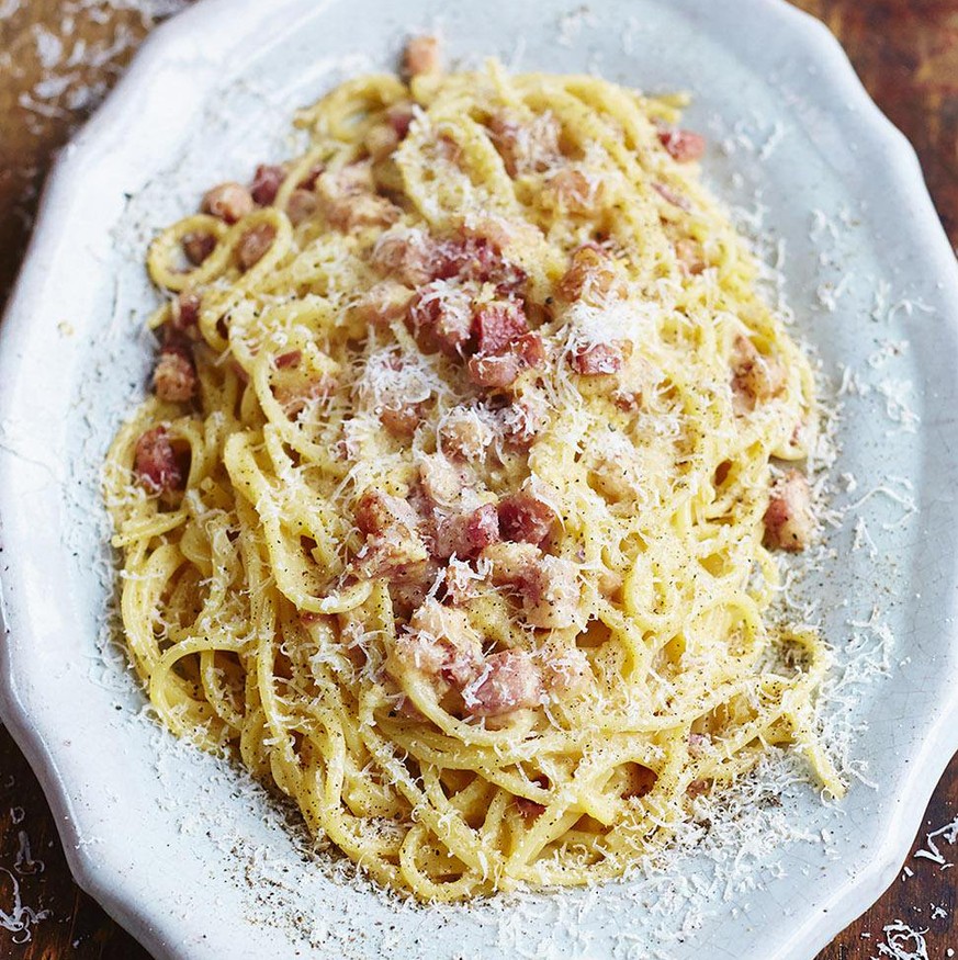 jamie oliver carbonara variationen essen food pasta https://www.jamieoliver.com/features/8-twists-classic-carbonara/?utm_medium=Email&amp;utm_source=ExactTarget&amp;utm_campaign=BAU_26.02.19_Pastafant ...