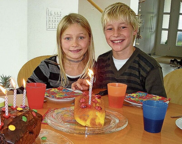9. Oktober 2004: Alina feiert den 4. Geburtstag, Marco wurde am Vortag 7-jährig.