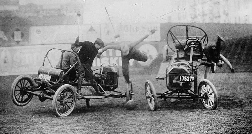 auto polo sport automobil motor 1902 USA history https://en.wikipedia.org/wiki/Auto_polo
