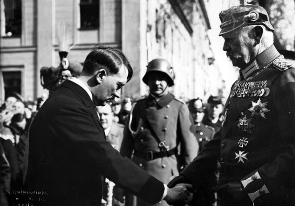 Tag von Potsdam, Reichskanzler Adolf Hitler und Reichspräsident Paul von Hindenburg