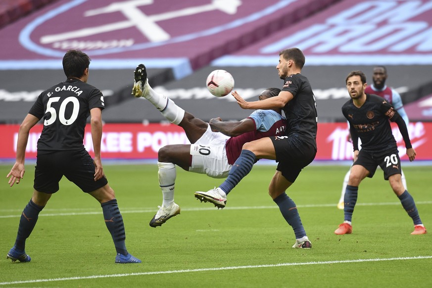 West Ham&#039;s Michail Antonio scores his side&#039;s opening goal during the English Premier League soccer match between West Ham and Manchester City, at the London Olympic Stadium Saturday, Oct. 24 ...