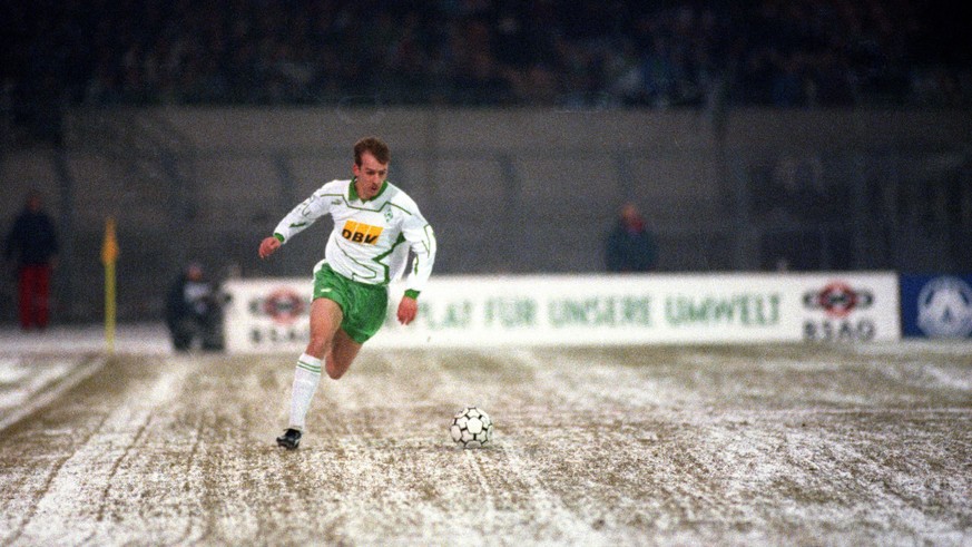 Mario Basler (SV Werder Bremen)

Mario Basler SV Werder Bremen