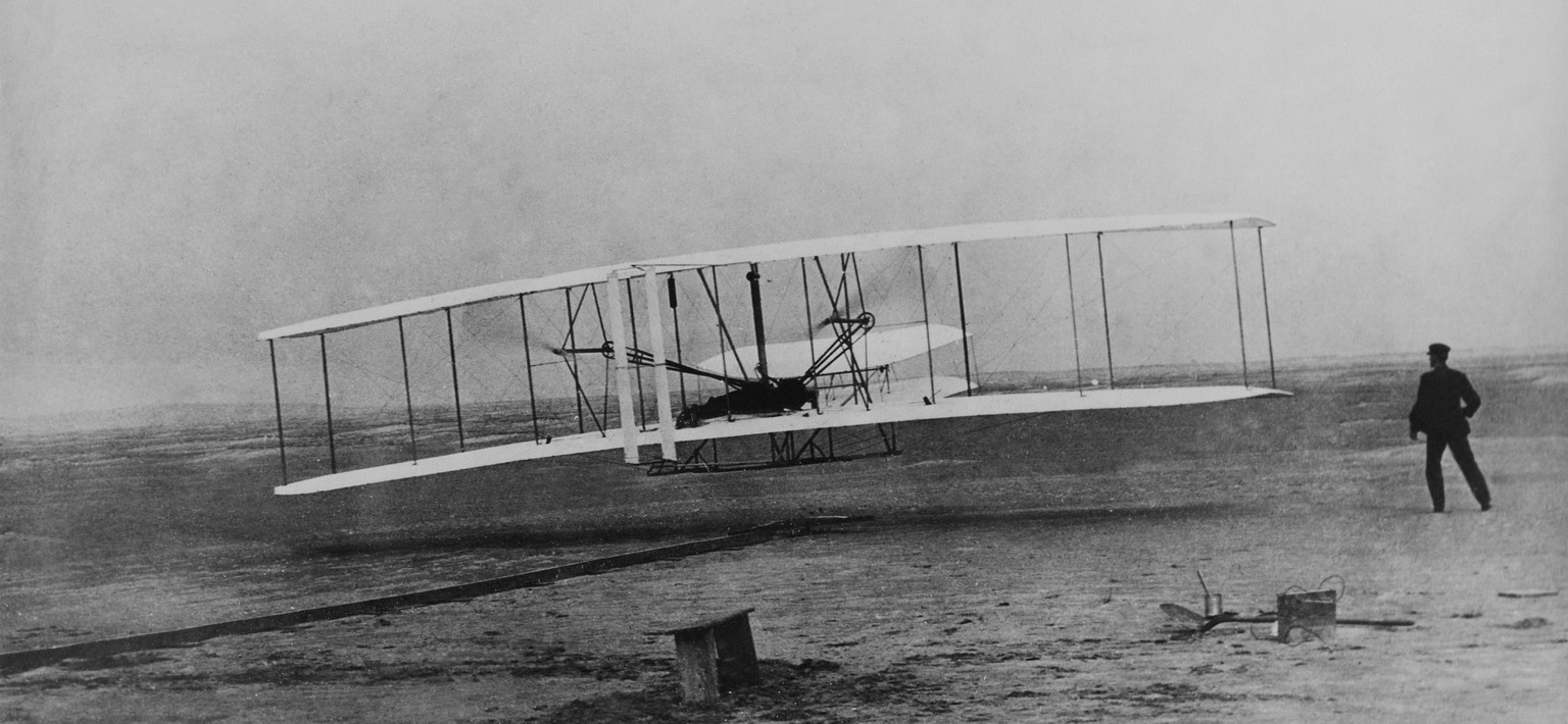 UNSPECIFIED - JANUARY 01: The First Plane Invented By Wilbur And Orville Wright, Flying (Photo by Keystone-France/Gamma-Keystone via Getty Images)