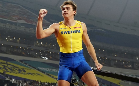 Armand Duplantis, of Sweden, reacts to his jump in the men&#039;s pole vault final at the World Athletics Championships in Doha, Qatar, Tuesday, Oct. 1, 2019. (AP Photo/David J. Phillip)
Armand Duplan ...
