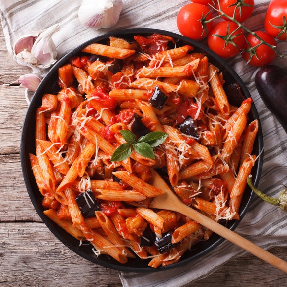 penne alla norma pasta sizilianisch tomaten aubergine