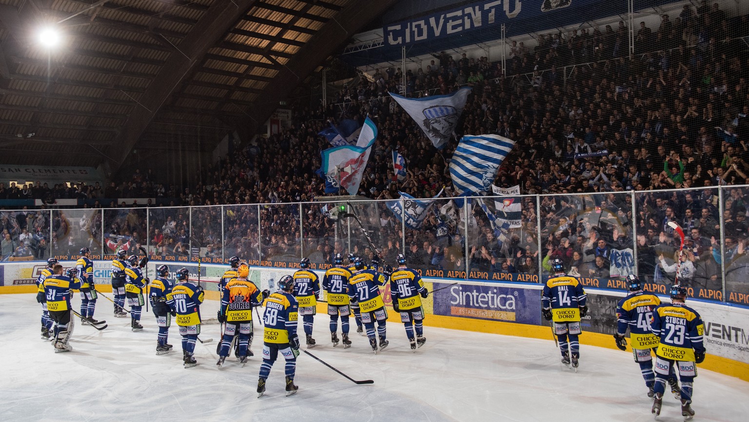 Ambri&#039;s players with cheer with the Curva Sud fans at the end of the third league qualification ice hockey game of the Swiss Championship 2016/17 between National League A team HC Ambri Piotta an ...