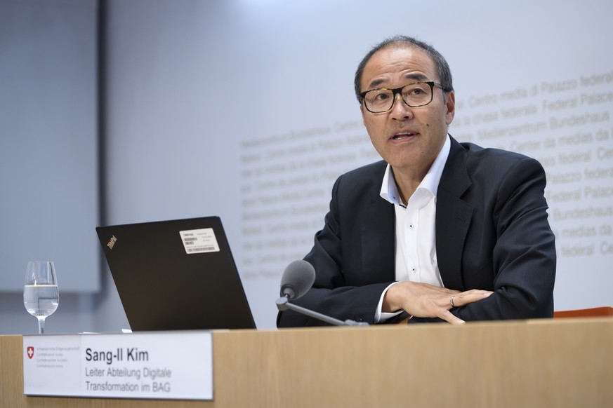 Sang-Il Kim, Leiter Abteilung Digitale Transformation, BAG, spricht waehrend einer Medienkonferenz zur Situation des Coronavirus (COVID-19), am Mittwoch, 5. August 2020 in Bern. (KEYSTONE/Anthony Anex ...