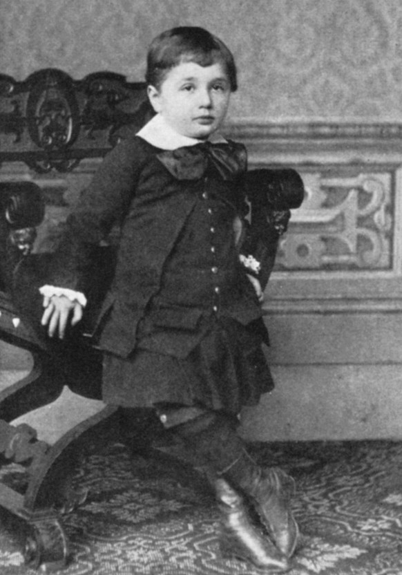 Albert Einstein (1879-1955) German-Swiss mathematician, Relativity. Einstein as a small child. (Photo by: Photo12/Universal Images Group via Getty Images)