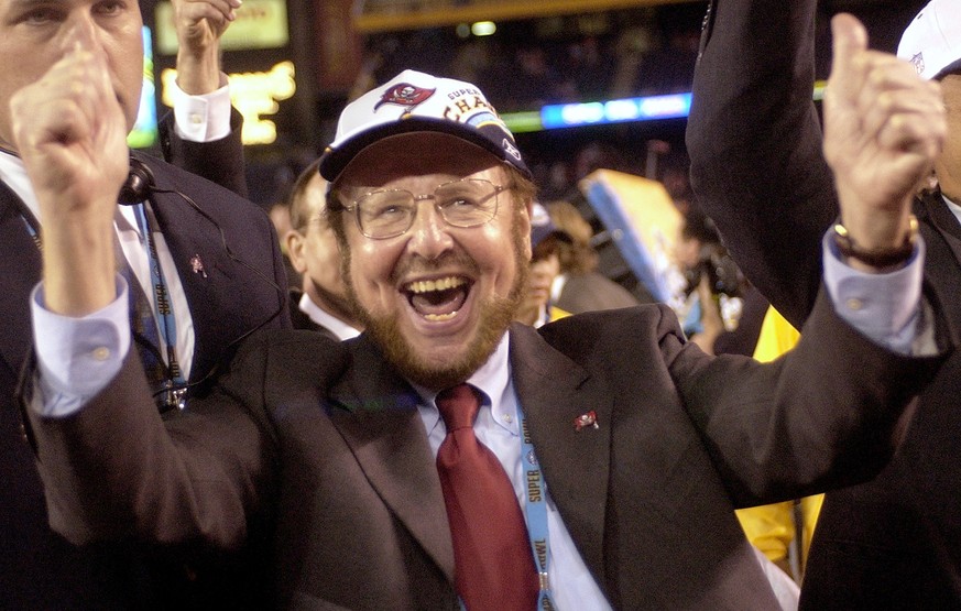 FILE - In this Jan. 26, 2003 file photo, Tampa Bay Buccaneers owner Malcolm Glazer celebrates the Bucs&#039; 48-21 victory over the Oakland Raiders in Super Bowl XXXVII in San Diego. Glazer, the self- ...