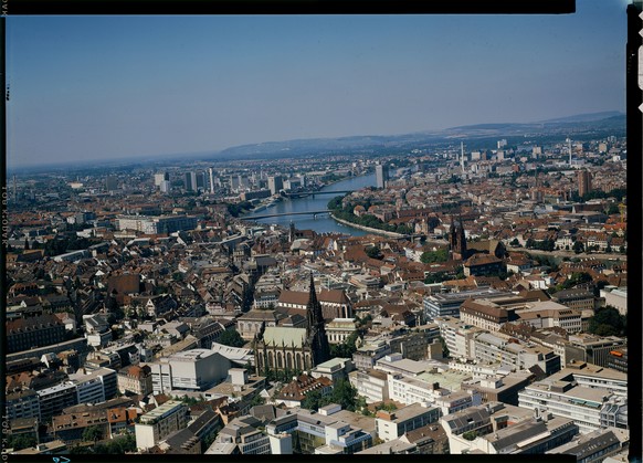 Die Stadt Basel im August 1988.