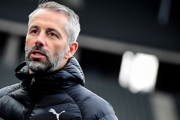 epa09126607 Moenchengladbach&#039;s head coach Marco Rose reacts prior to the German Bundesliga soccer match between Hertha BSC and Borussia Moenchengladbach in Berlin, Germany, 10 April 2021. EPA/CLE ...