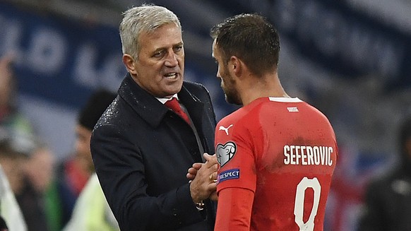 Switzerland&#039;s forward Haris Seferovic, right, reacts as he leaves the pitch next to Switzerland&#039;s head coach Vladimir Petkovic, during the 2018 Fifa World Cup play-offs second leg soccer mat ...