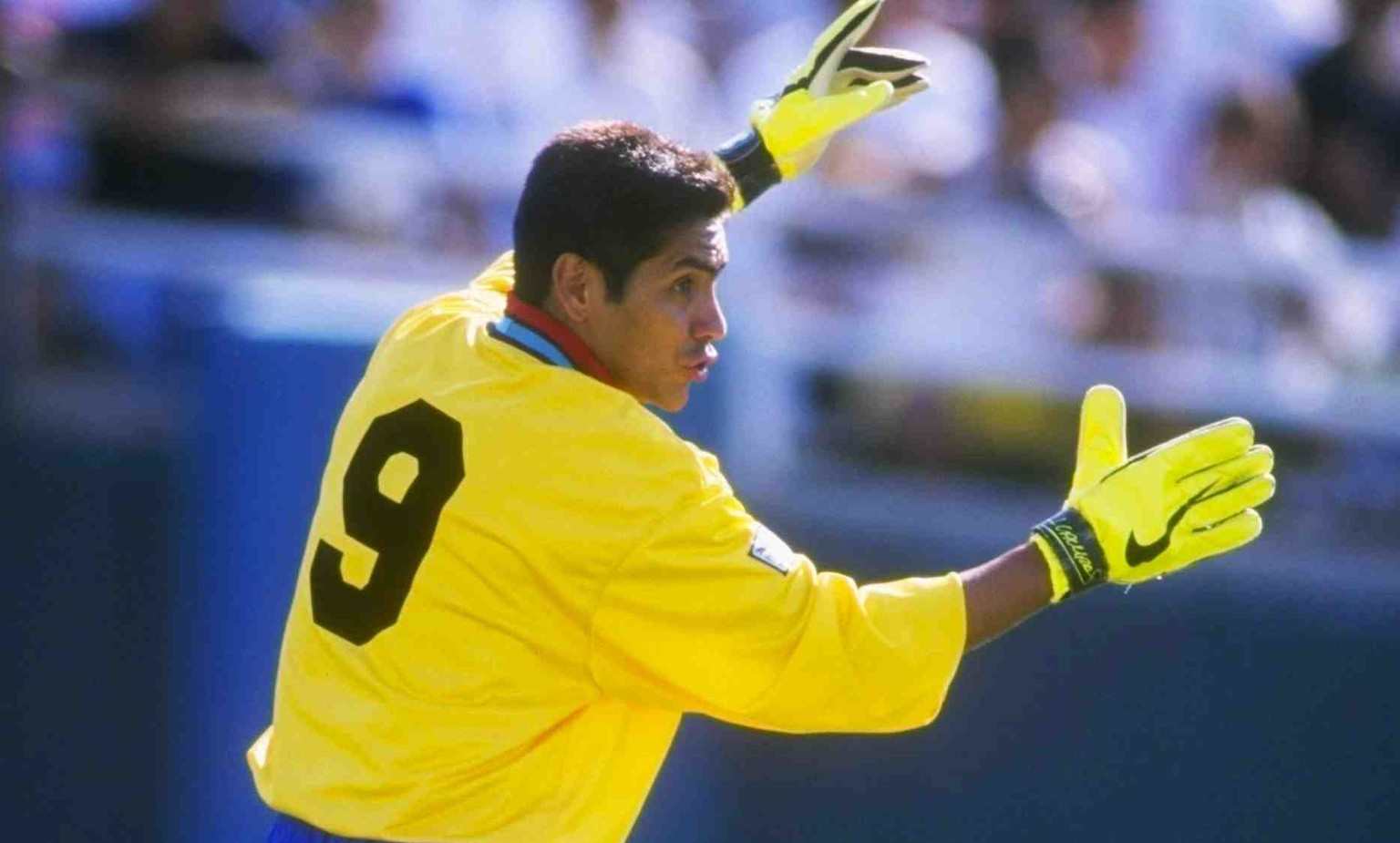 15 Jun 1997: Jorge Campos of the Los Angeles Galaxy in action during a game against the Tampa Bay Mutiny at the Rose Bowl in Pasadena, California. The Galaxy won the game, 4-1.