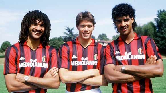 Milan: Gullit, van Basten, Riijkard.