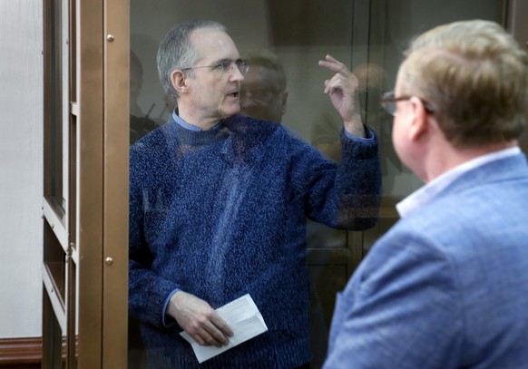 epa07659630 US citizen suspected spy Paul Whelan (L) prior to a hearing of his lawyers&#039; appeal against his arrest term extension at the Moscow City Court in Moscow, Russia, 20 June 2019. Paul Whe ...