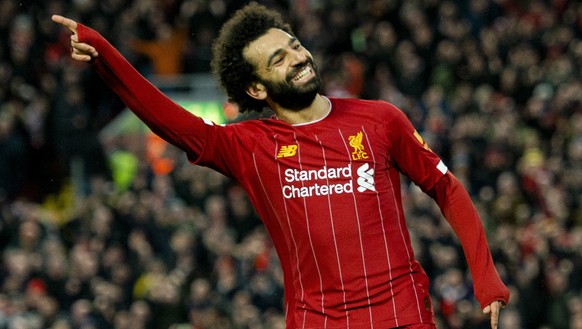 epaselect epa08185562 Liverpool&#039;s Mohamed Salah celebrates after scoring the fourth goal making the score 4-0 during the English Premier League soccer match between Liverpool and Southampton at A ...